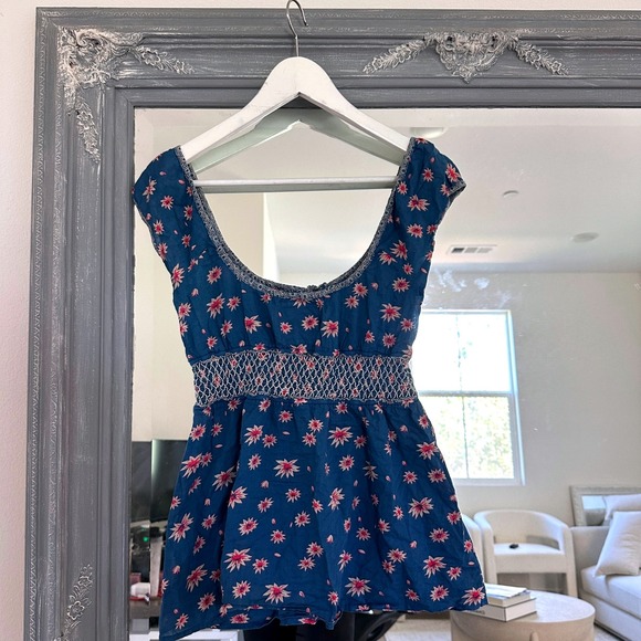 Free People Y2K Floral Print Smocked Waist Boho Babydoll Sexy Peasant Top Size 8 - Picture 4 of 7